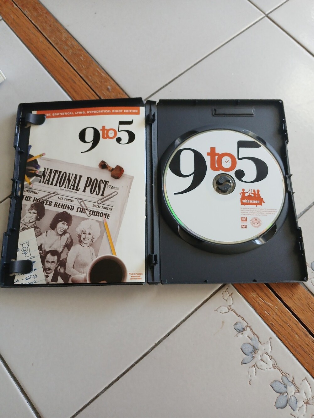 9 to 5 Widescreen DVD - Picture 3 of 4